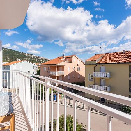 Beautiful Apartment Lovorka 6 , Baska, Krk ภายนอก รูปภาพ