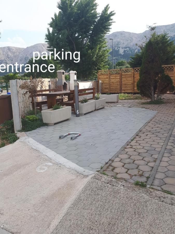 Beautiful Apartment Lovorka 6 , Baska, Krk ภายนอก รูปภาพ