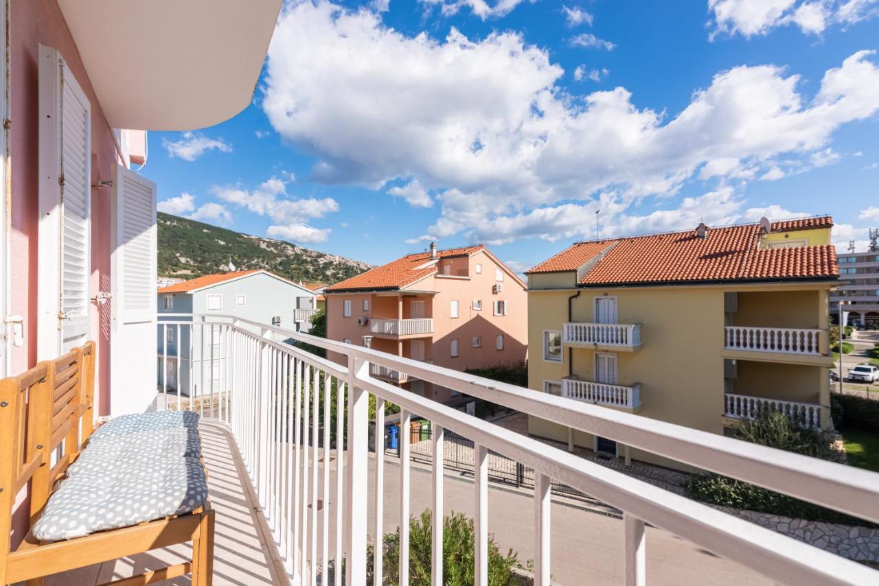 Beautiful Apartment Lovorka 6 , Baska, Krk ภายนอก รูปภาพ