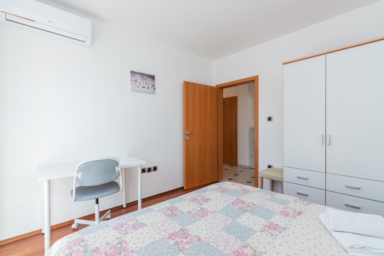 Beautiful Apartment Lovorka 6 , Baska, Krk ภายนอก รูปภาพ